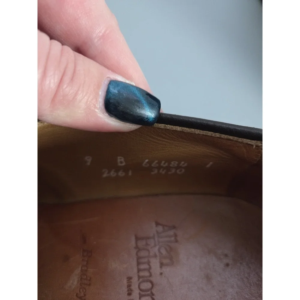 Allen Edmonds Bradley Split Toe Oxford Men's Size 9 B‎ Dress Shoe Brown Leather